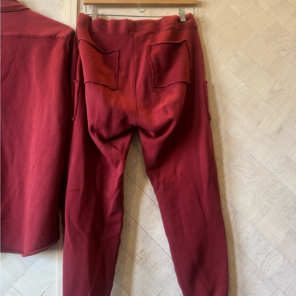 Frank & Eileen Triple Fleece Eileen in Cranberry with Eamon Joggers Size Small - Picture 4 of 8